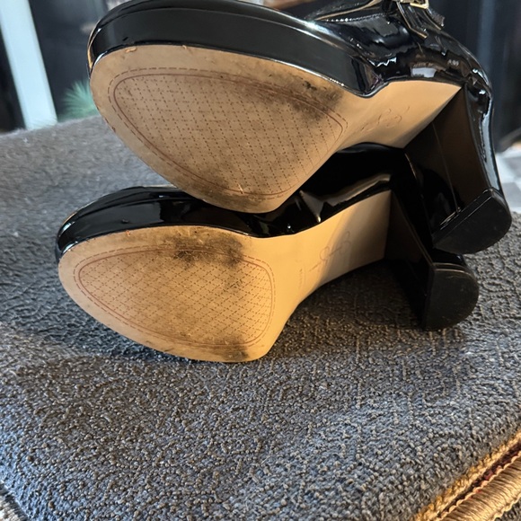 Jessica Simpson Black Patent Heels - Picture 3 of 4
